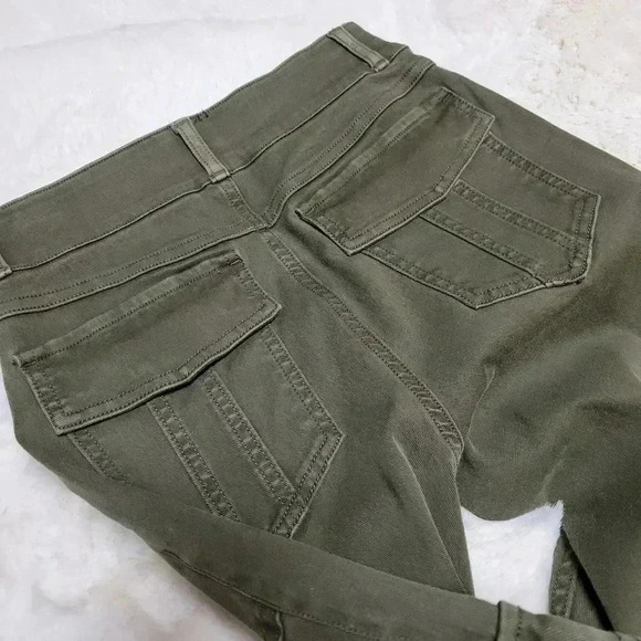 Spanx Stretch Twill Ankle Cargo Pants in Darkened Olive size S NWT $128 - Picture 5 of 7